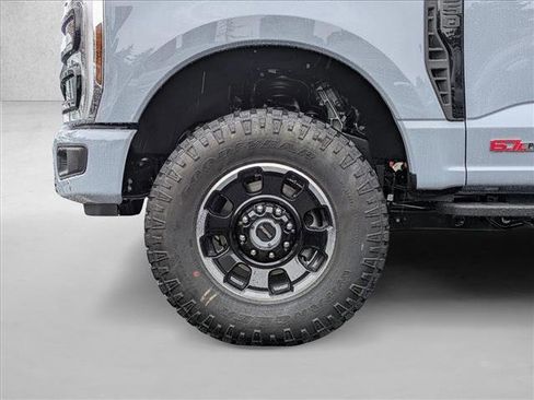New 2026 Ford F350 Platinum w/ Tremor Off-Road Package image 10