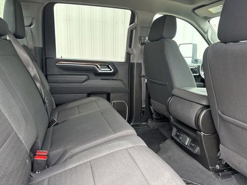 Used 2025 Chevrolet Silverado 2500 LT w/ Convenience Package AWD/4WD image 26