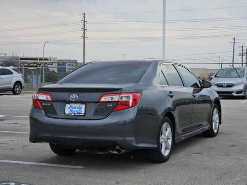 Used 2012 Toyota Camry SE image 6