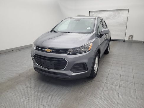 Used 2020 Chevrolet Trax LS w/ Tint and Cruise Package FWD image 15