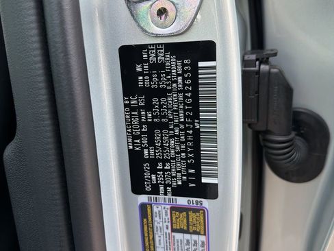 Certified 2026 Kia Sorento EX w/ EX Premium Package image 9