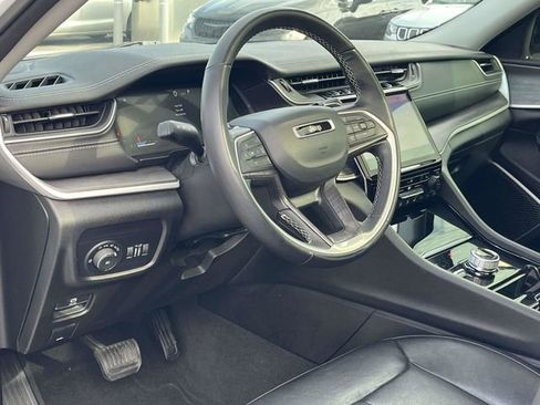 Used 2022 Jeep Grand Cherokee L Limited image 12