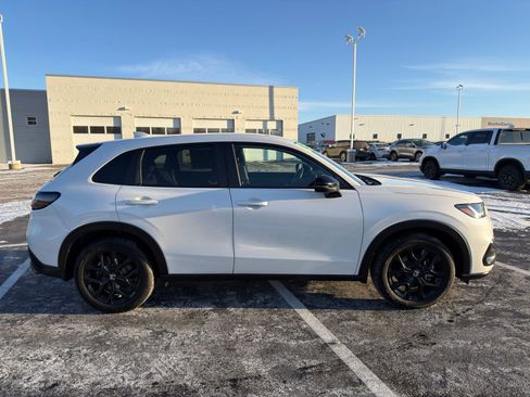 Used 2025 Honda HR-V Sport image 7