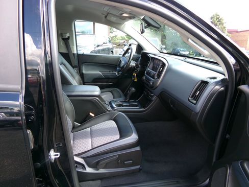 Used 2020 Chevrolet Colorado Z71 AWD/4WD image 42