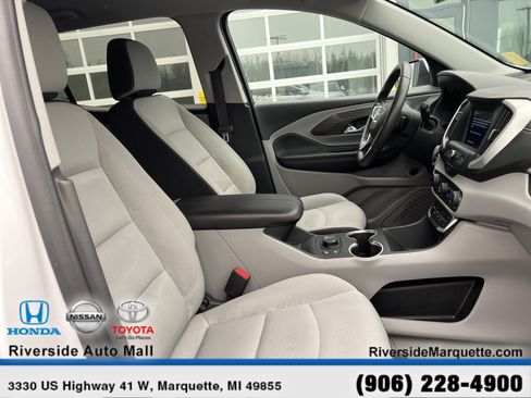 Used 2022 GMC Terrain SLE w/ Driver Convenience Package AWD/4WD image 25