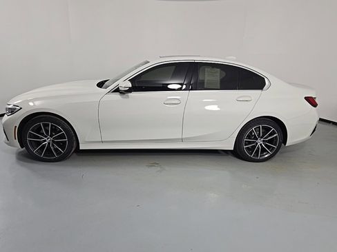 Used 2021 BMW 330i xDrive Sedan w/ Convenience Package image 4