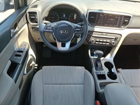 Used 2021 Kia Sportage LX FWD image 2