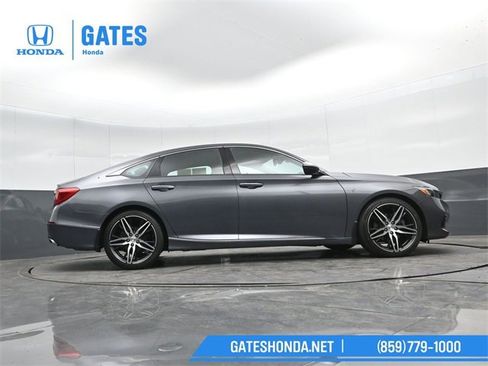 Used 2022 Honda Accord Touring image 44