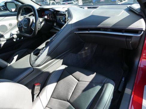 Certified 2024 Chevrolet Corvette Stingray Preferred Conv w/ Z51 Performance Package image 15