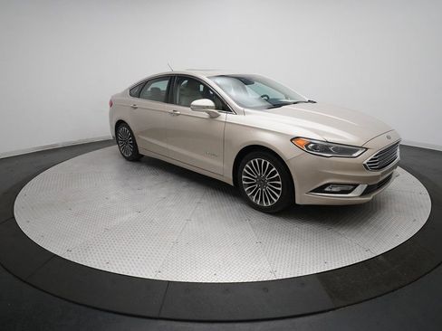 Used 2017 Ford Fusion Titanium image 13