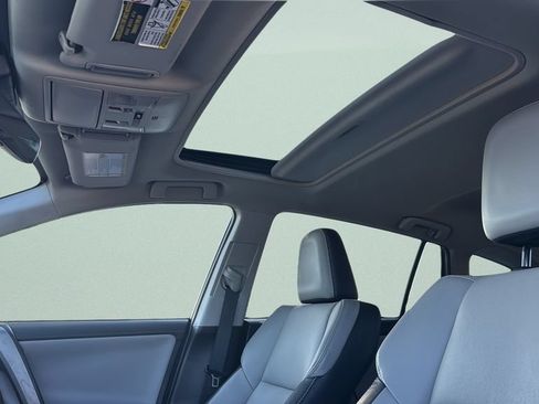 Used 2017 Toyota RAV4 Limited w/ Advanced Technology Package FWD image 14