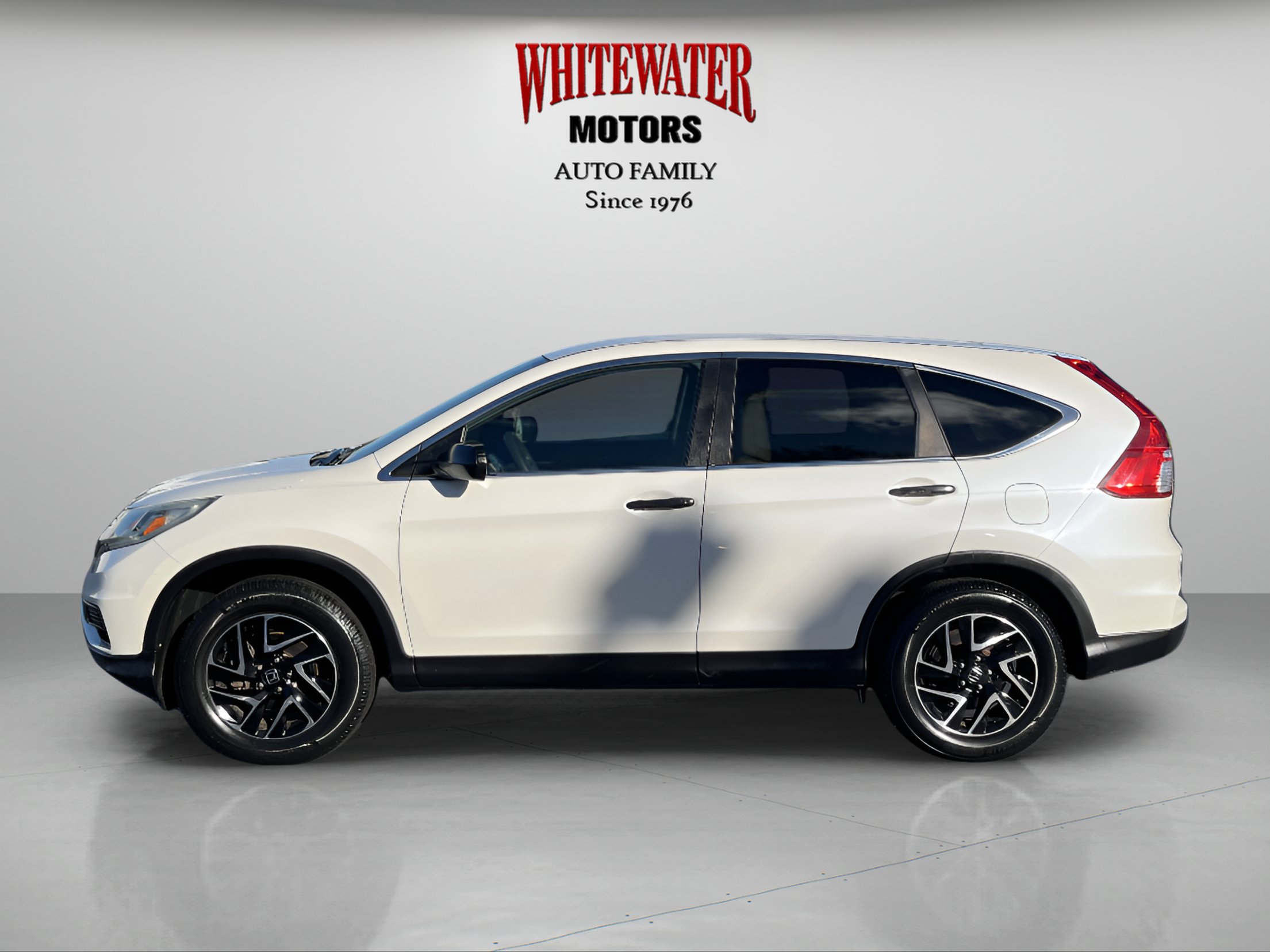 Used 2016 Honda CR-V SE image 2