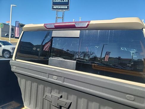 Used 2022 Chevrolet Silverado 1500 LT Trail Boss w/ LT Trail Boss Premium Package image 8