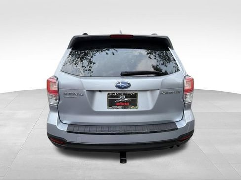 Used 2018 Subaru Forester 2.5i Premium AWD/4WD image 4