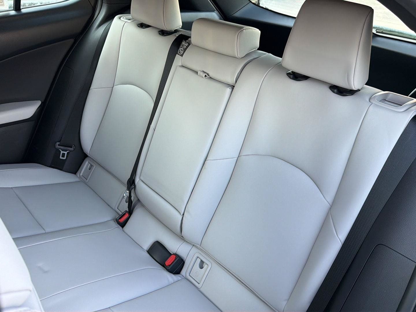 New 2026 Lexus UX 300h FWD w/ Accessory Package (Z2) image 28