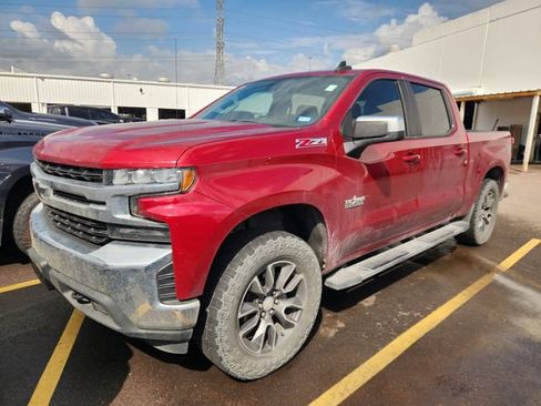 Used 2019 Chevrolet Silverado 1500 LT w/ Texas Edition image 2