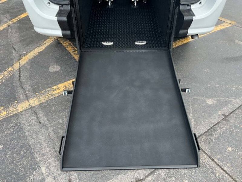 Used 2017 Dodge Grand Caravan SE w/ Power Window Group FWD image 47