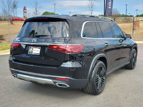 Used 2024 Mercedes-Benz GLS 450 4MATIC image 4