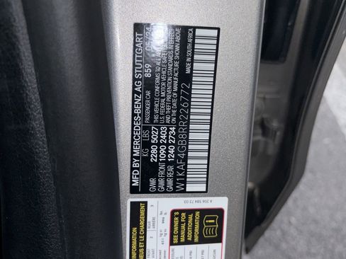 Used 2024 Mercedes-Benz C 300 Sedan image 1