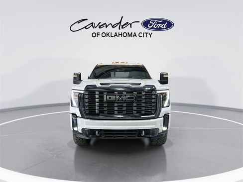 Used 2024 GMC Sierra 2500 Denali Ultimate w/ Max Trailering Package image 3