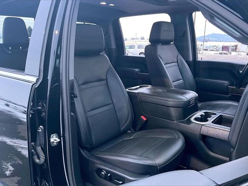 Used 2021 GMC Sierra 3500 Denali w/ Denali Ultimate Package image 7