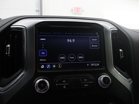 Used 2023 GMC Sierra 2500 SLE AWD/4WD image 11