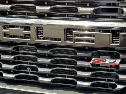 Used 2021 Chevrolet Silverado 1500 Custom Trail Boss AWD/4WD image 35