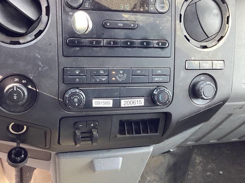 Used 2012 Ford F250 XL w/ PWR Equipment Group image 19