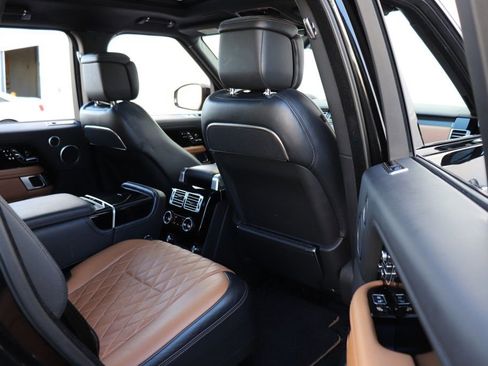 Used 2020 Land Rover Range Rover SV Autobiography Dynamic image 29