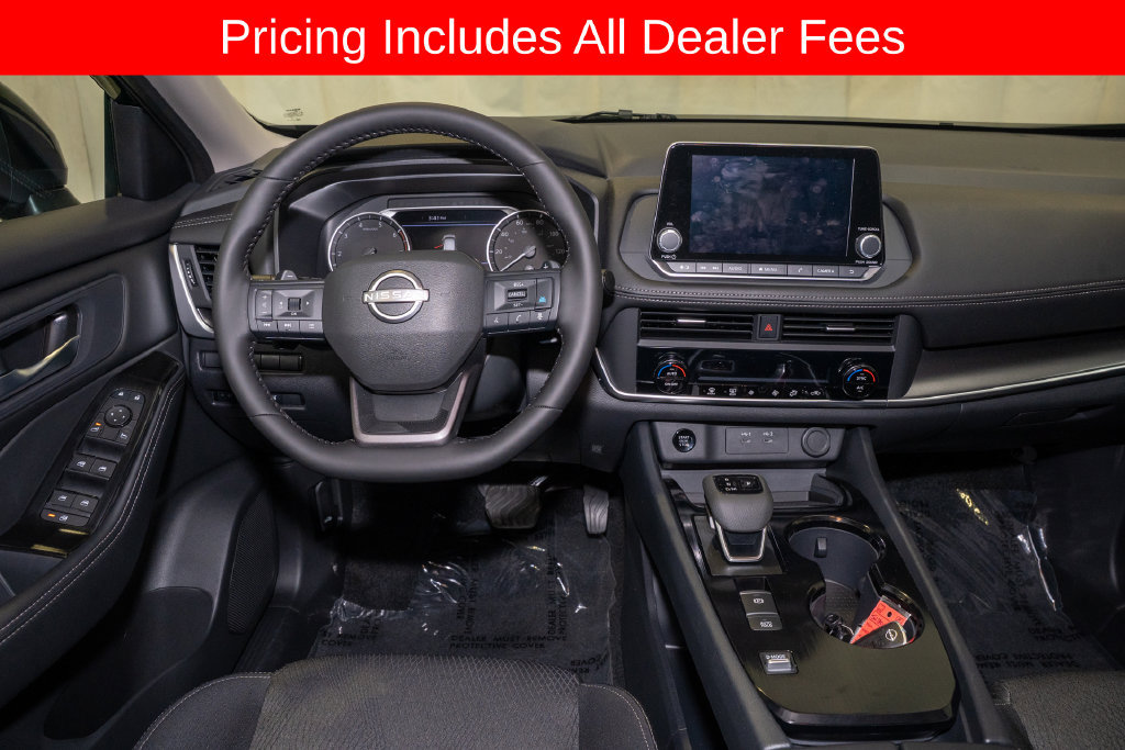 Certified 2026 Nissan Rogue SV FWD image 7