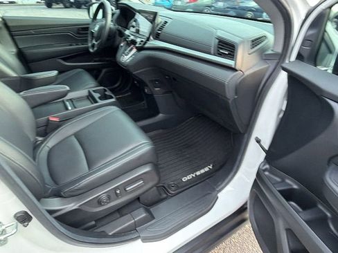 Used 2024 Honda Odyssey EX-L image 17