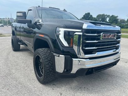 Used 2024 GMC Sierra 2500 SLE w/ SLE Convenience Package