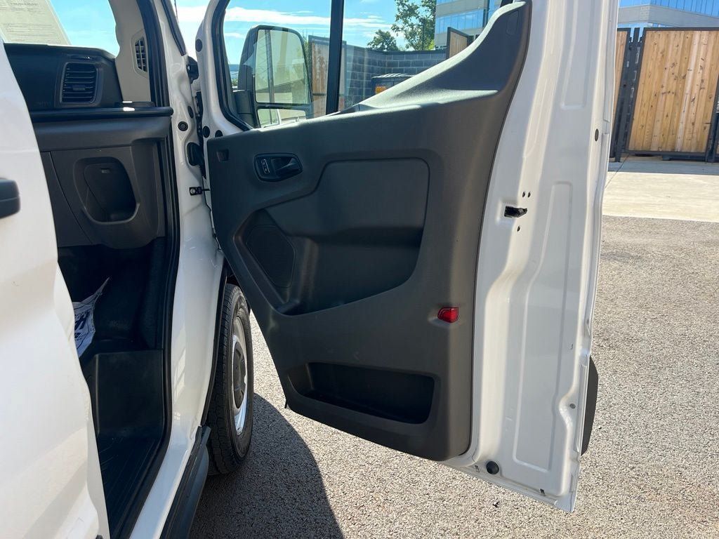 Used 2025 Ford Transit 250 148 High Roof Extended RWD image 15