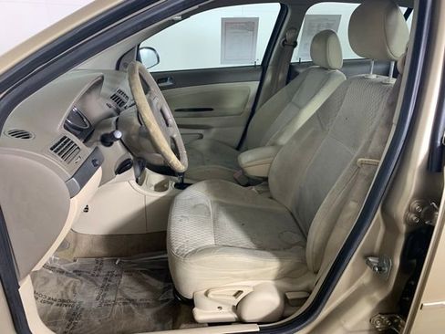 Used 2006 Chevrolet Cobalt LT image 12