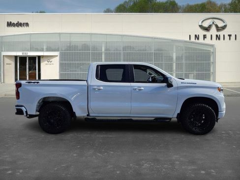 Used 2023 Chevrolet Silverado 1500 RST image 3