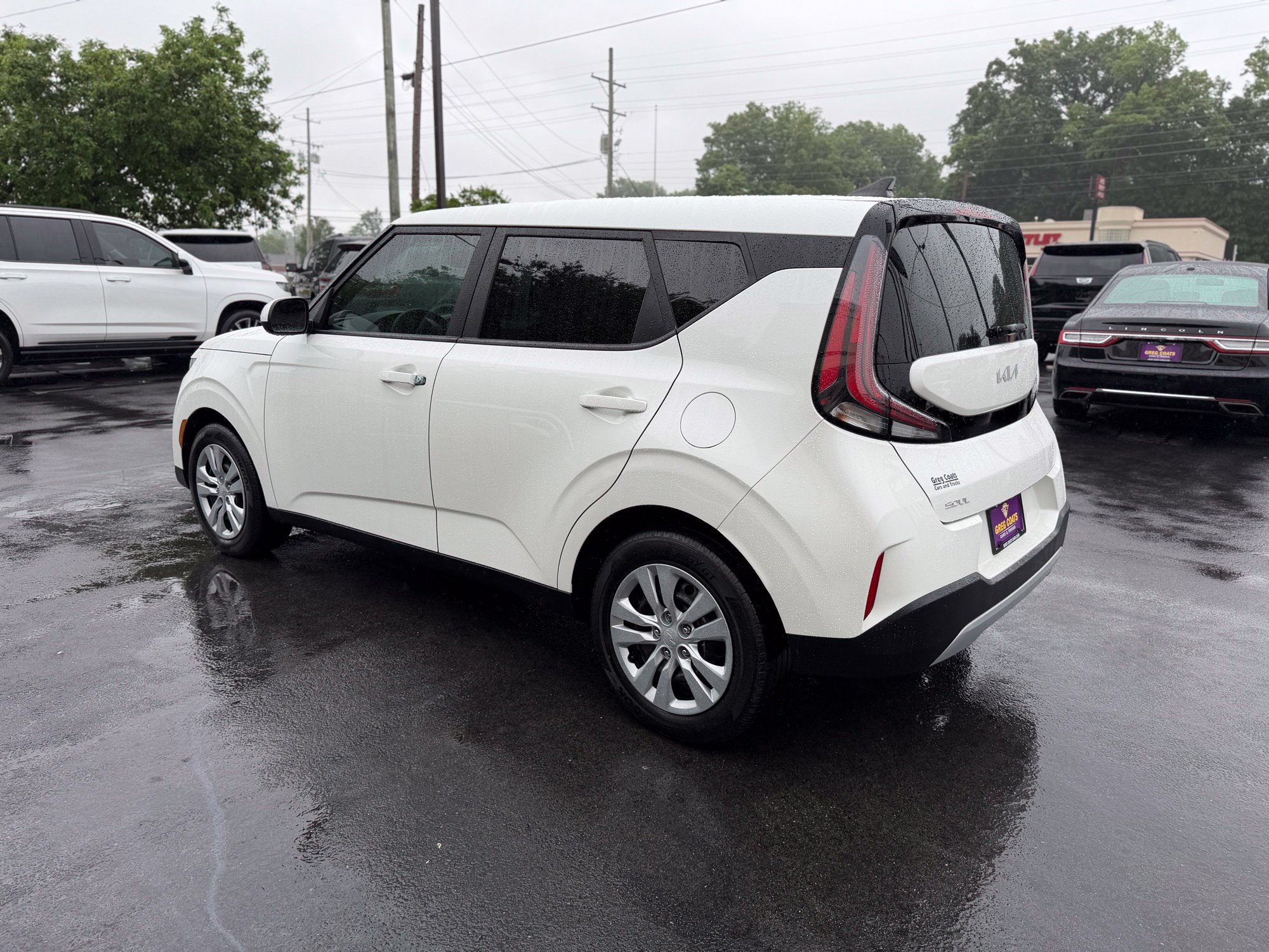 Used 2023 Kia Soul LX FWD image 4