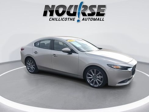 Used 2023 MAZDA MAZDA3 s image 2