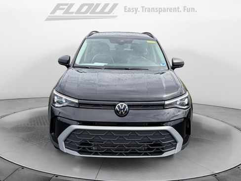 Used 2025 Volkswagen Taos S image 2