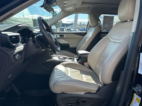Used 2020 Ford Explorer Platinum image 9