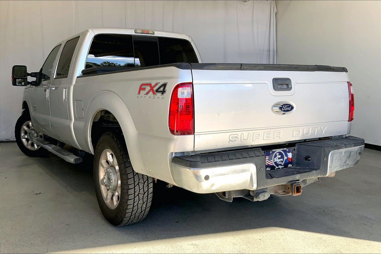 Used 2016 Ford F250 Lariat w/ Lariat Ultimate Package AWD/4WD image 5