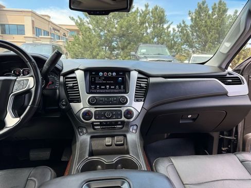 Used 2019 GMC Yukon XL SLT AWD/4WD image 26