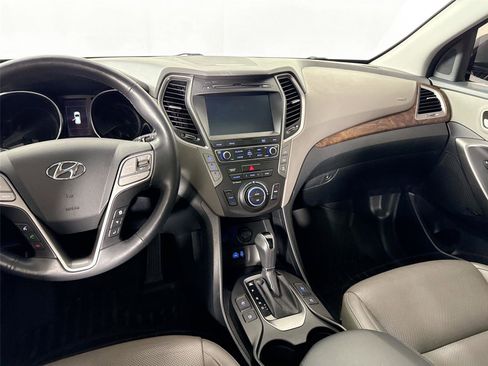 Used 2017 Hyundai Santa Fe SE Ultimate image 39