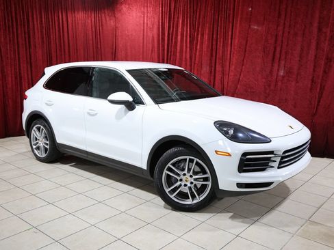 Used 2020 Porsche Cayenne AWD/4WD image 2