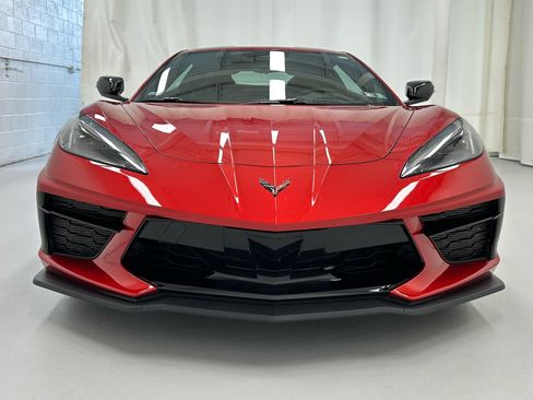 Used 2025 Chevrolet Corvette Stingray Coupe w/ Battery Protection Package RWD image 5