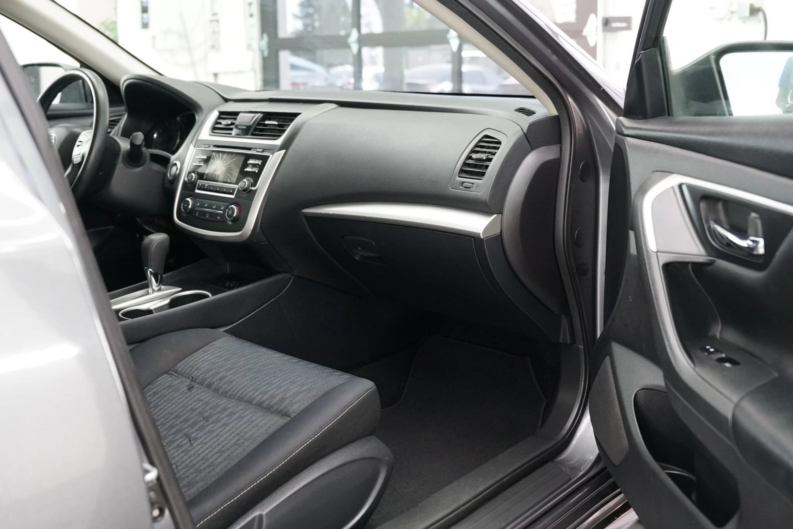 Used 2017 Nissan Altima 2.5 S w/ Power Driver Seat Package FWD image 26