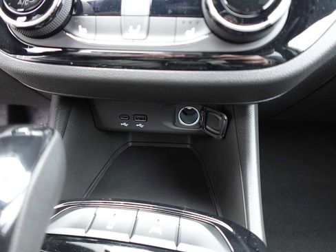 New 2026 Buick Envista Sport Touring w/ Convenience II Package FWD image 23