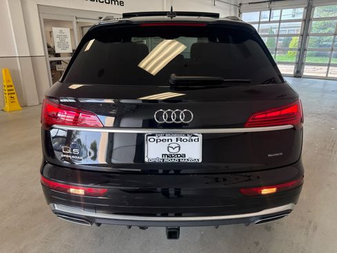 Used 2023 Audi Q5 2.0T Premium Plus w/ Premium Plus Package AWD/4WD image 6