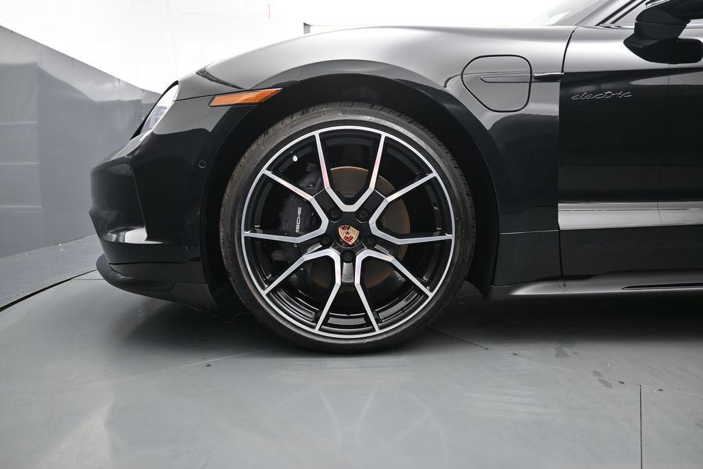 New 2026 Porsche Taycan AWD/4WD image 7