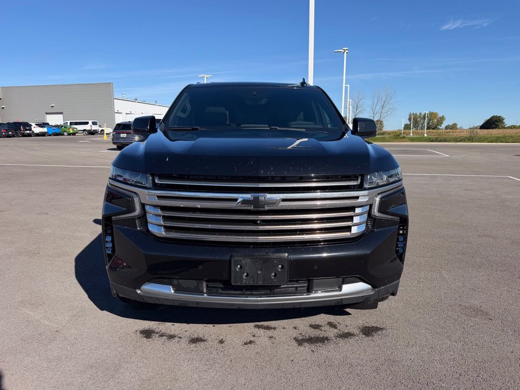 Used 2024 Chevrolet Suburban High Country AWD/4WD image 2