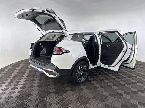 Certified 2023 Kia Sportage EX image 16